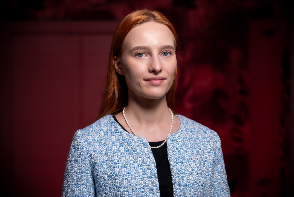 Екатерина Трофимова, выпускница Санкт-Петербургского Гуманитарного Университета профсоюзов (СПбГУП), исполнитель дипломного проекта по заданию ИОГВ 2025