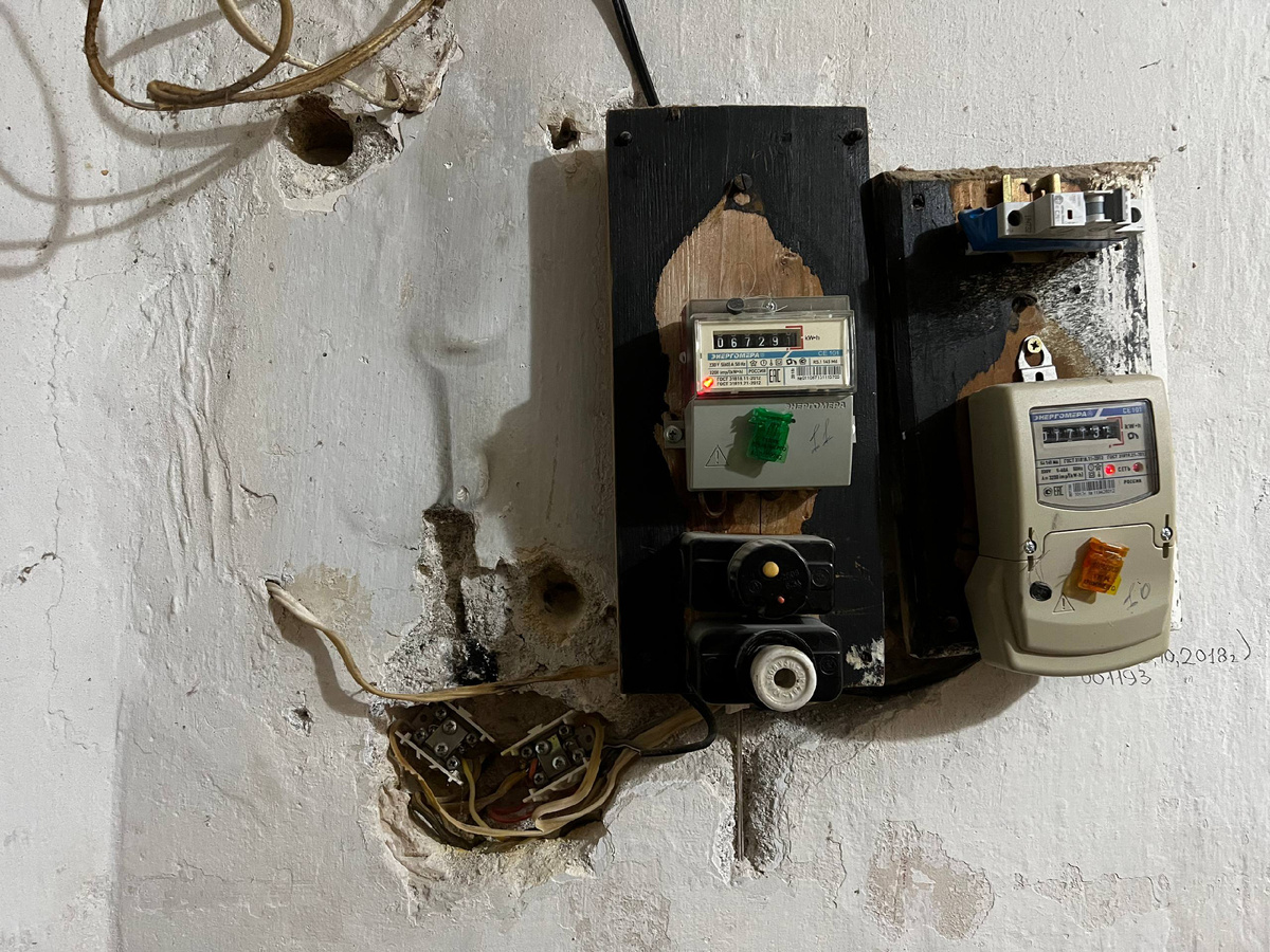Мою дощечку с электросчетчиком уже убрали