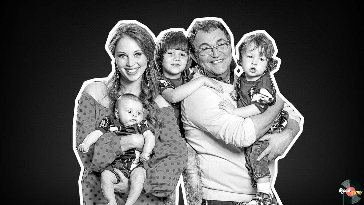 На фотографии: Дмитрий Дибров с семьей 