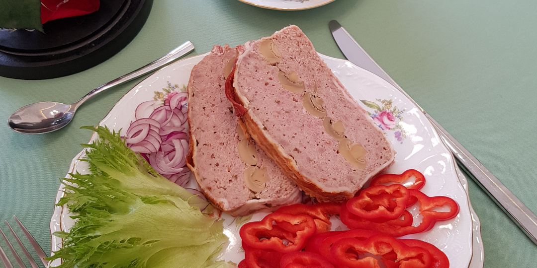 Террин из телятины с шампиньонами