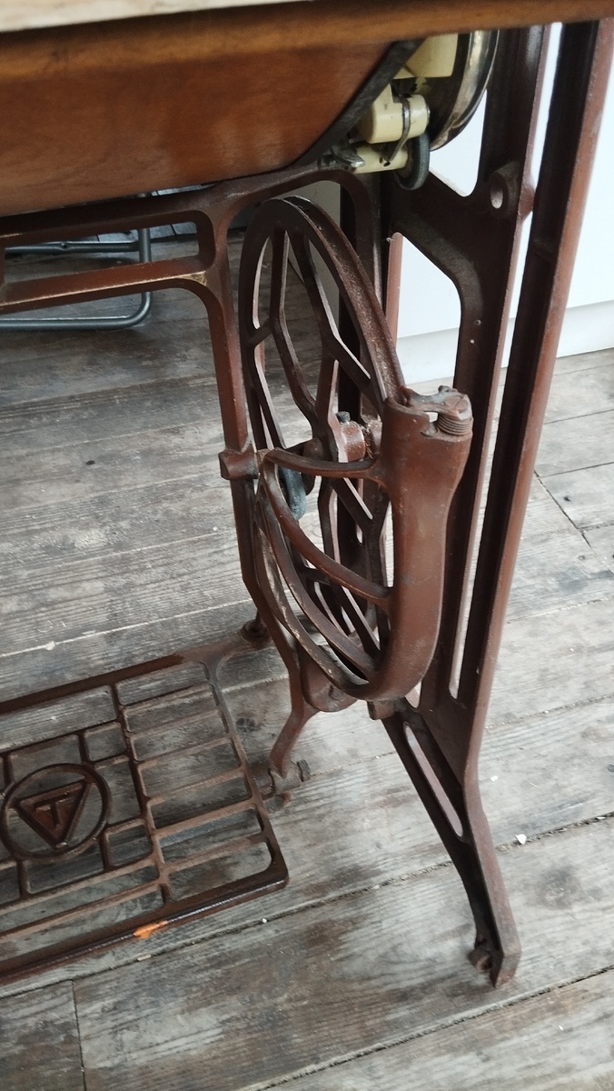 Станина машинки