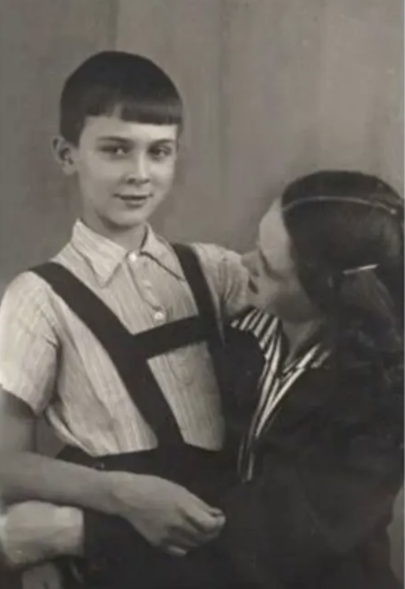 Магомаев с матерью