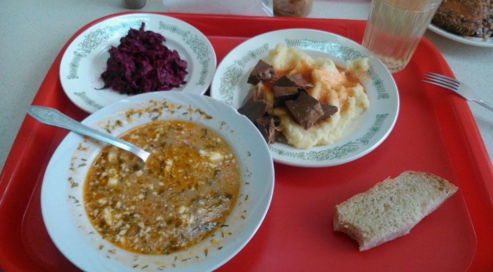 Советская диета №5 спасет твою печень и поджелудочную, даже если ты годами засорял их шашлыками, пенным и легкими закусками под сериальчик