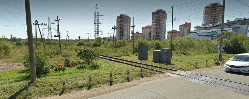    Мемориал у путей, фото: панорама Яндекс