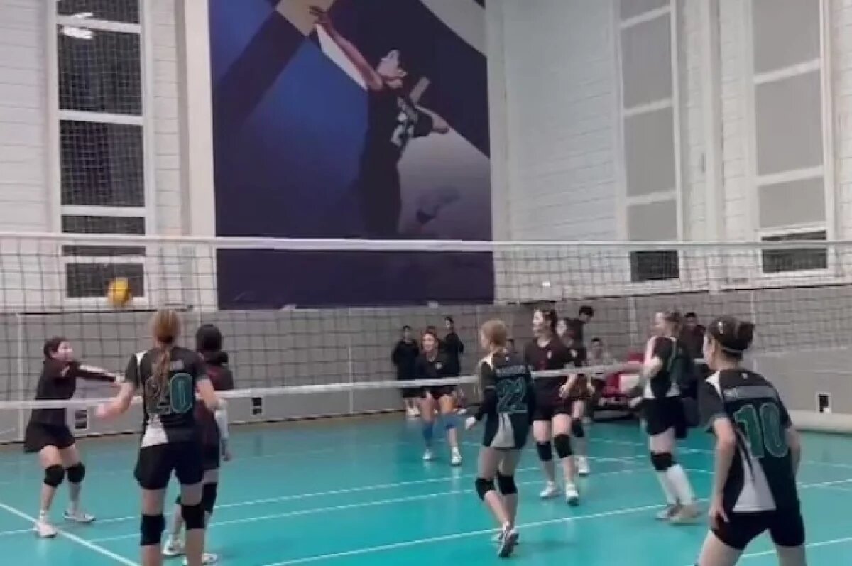    Президент РФ Путин по видеосвязи запустил волейбольный центр в Улан-Удэ