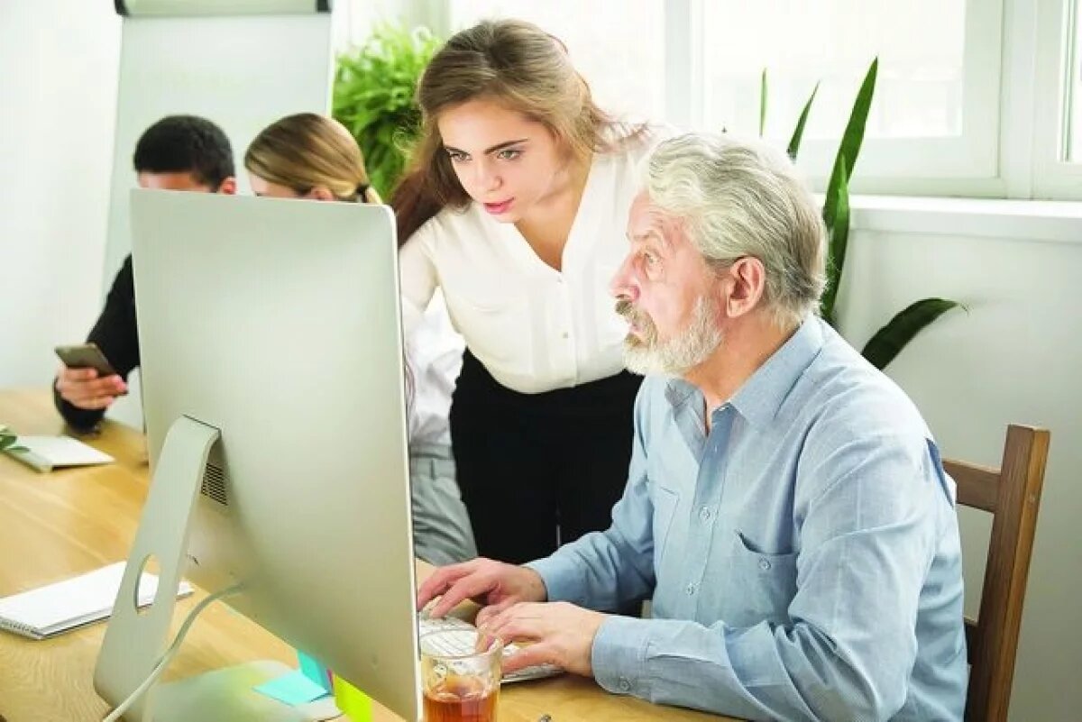    Балынин: предпенсионеры в РФ имеют право на допвыходные и налоговые льготы