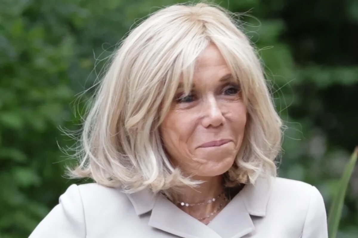    Психотерапевт Панкратов заявил о депрессивном состоянии жены Макрона