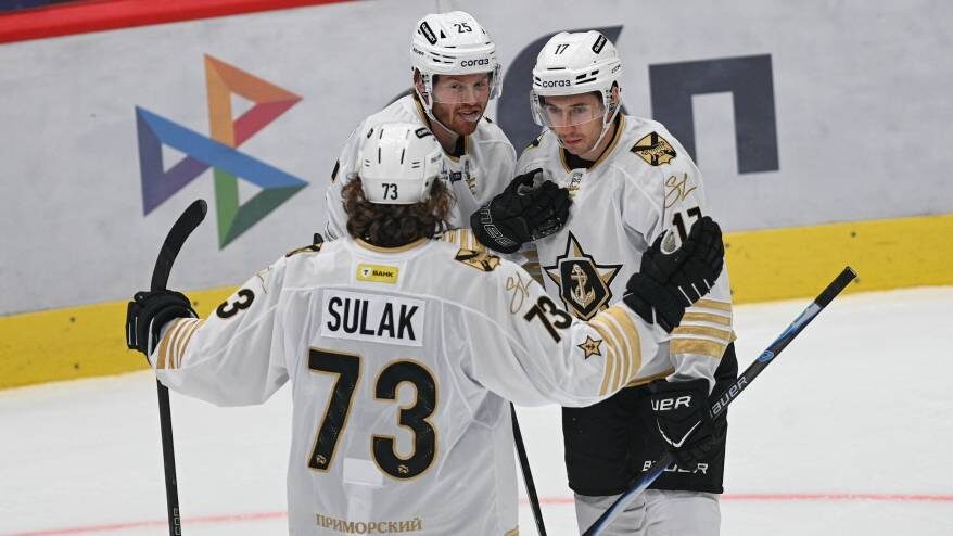    Источник фото: пресс-служба ХК «Адмирал».