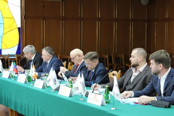 13 февраля 2025 года в Сочи состоялась окружная конференция саморегулируемых организаций