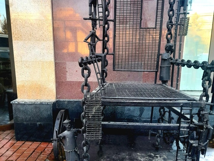 Любимые символы города, часть 2