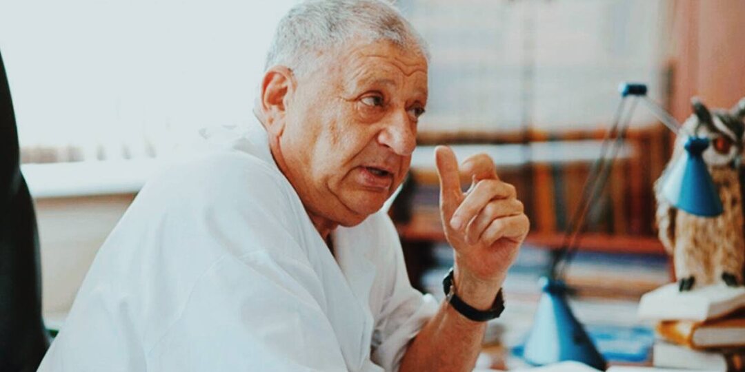 "Хватит нести бред про 2 литра воды в день”: терапевт с 37-летним стажем устроил взбучку всем горе-диетологам