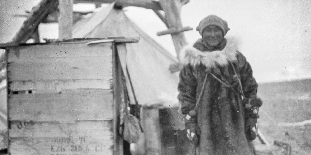 Её бросили умирать в Арктике с четырьмя мужчинами. Выжила только она — крохотная женщина, боявшаяся медведей