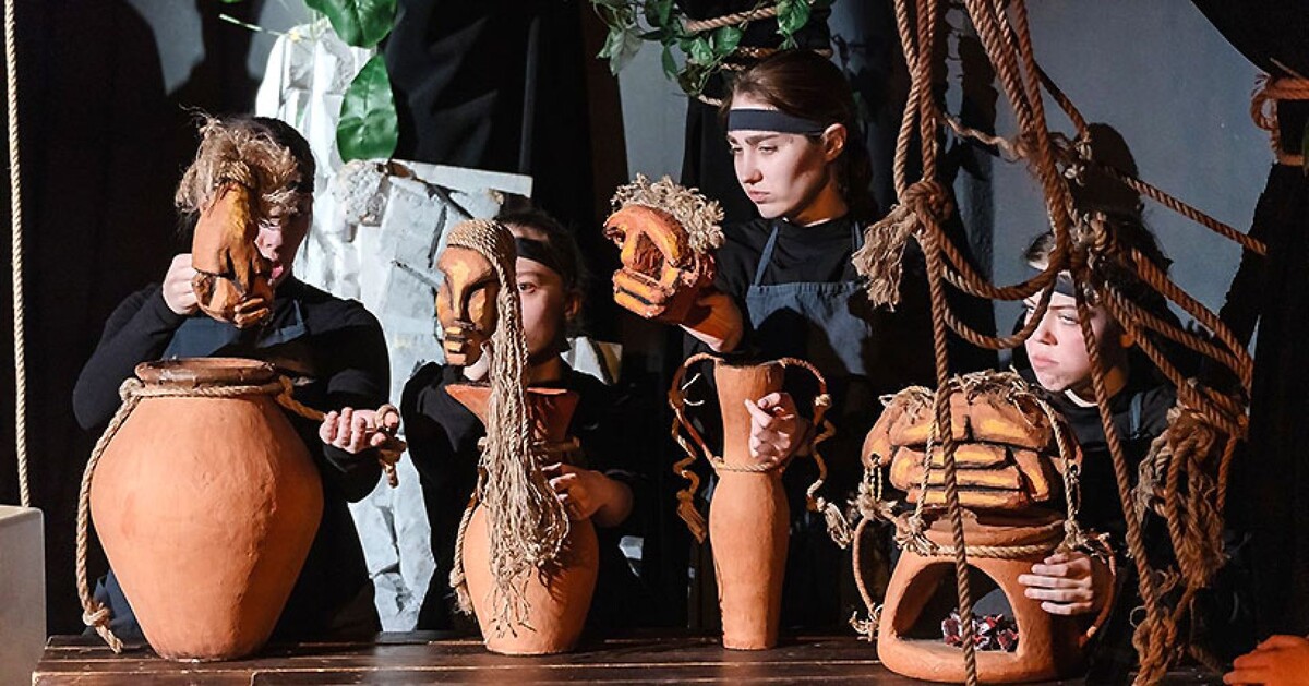 Актёрские работы мастеров кукольного жанра — это всегда полёт фантазии.