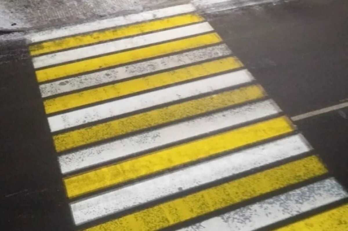    В Томске установили проектор для безопасности пешеходов