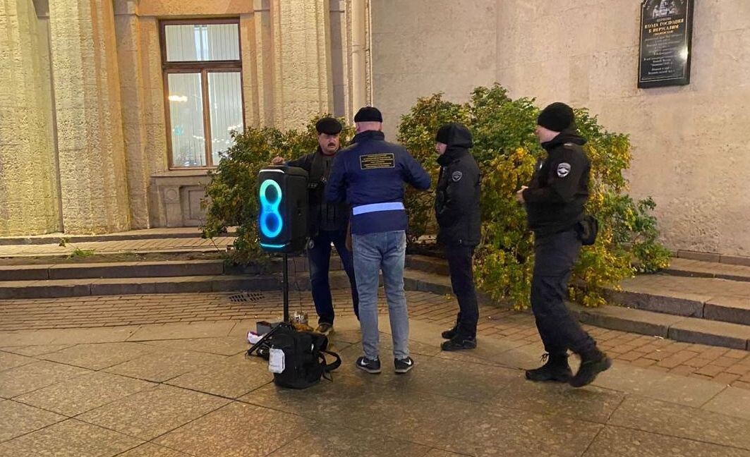    В Петербурге прошли рейды против уличных музыкантов© Комитет по вопросам законности