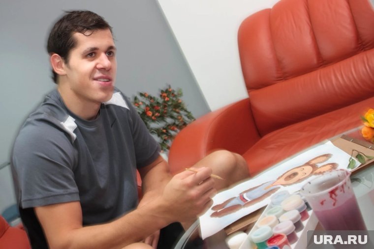     Евгений Малкин 20-й год играет за океаном