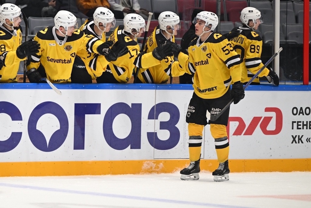    Матч прошел 6 ноября и завершился со счетом 4:5 в пользу гостей.