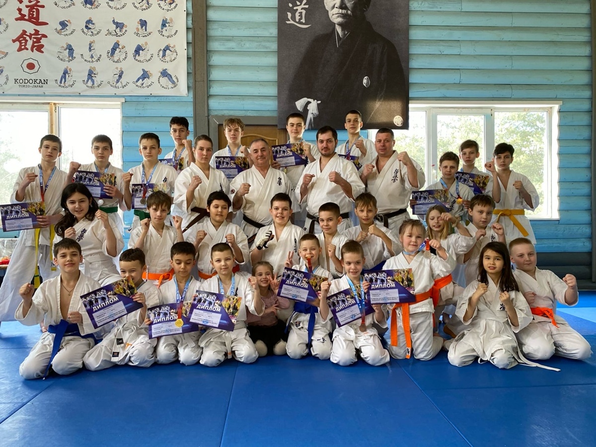 Шарип Мазгаров с учениками