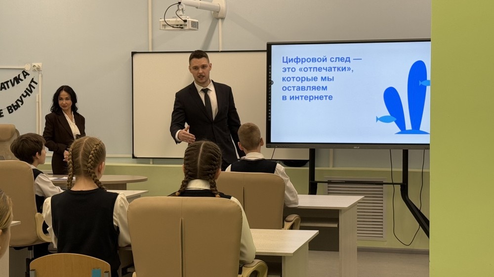    Нижегородским школьникам рассказали о пользе и вреде «цифровых» привычек в рамках проекта «Цифровой ликбез»