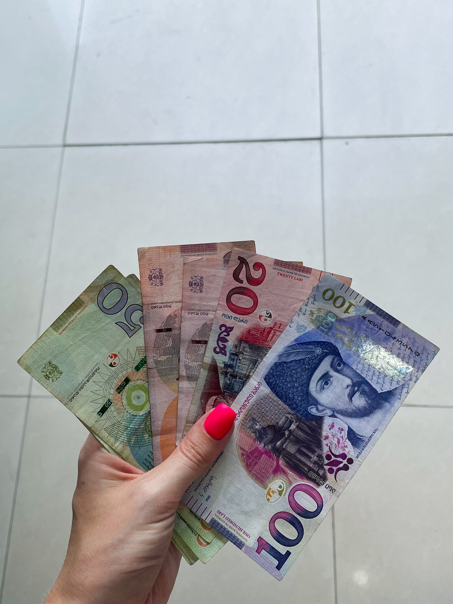 100$ в Грузии