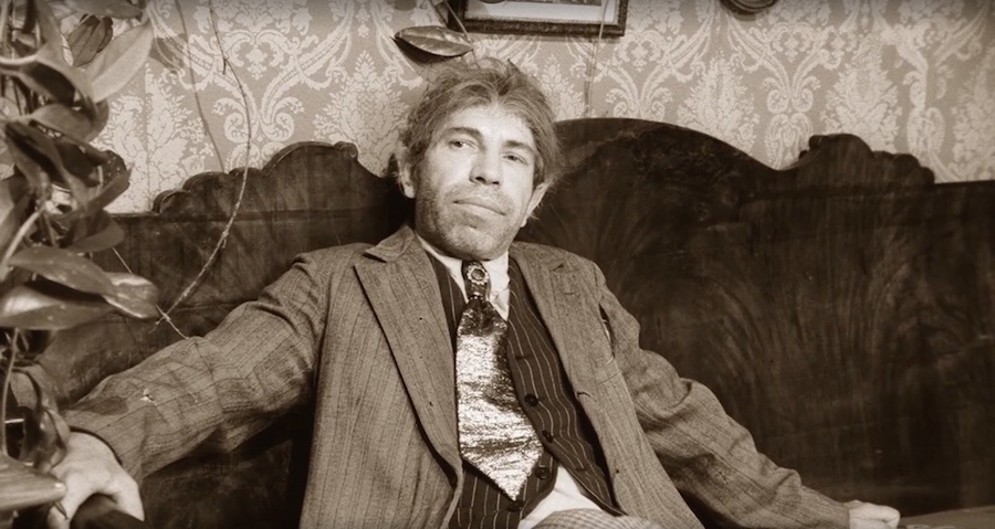 «Желаю, чтобы все!», «Разруха не в клозетах, а в головах», «Во-первых, вы мужчина или женщина?»...