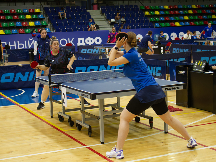     Игра без права на ошибку: в Хабаровске проходит Командный кубок Дальнего Востока по настольному теннису с отдельным туром по шут-теннису / Борис Кокурин