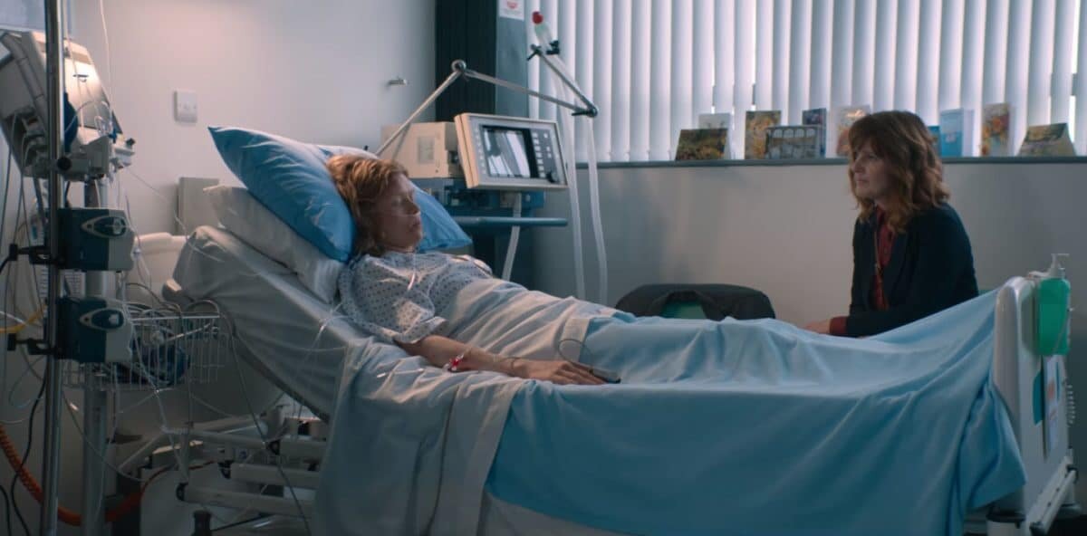    Кадр из британского мини-сериала «Незнакомка» / © Netflix