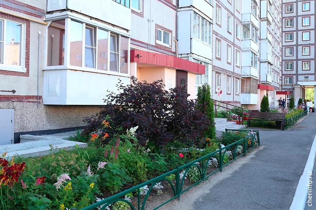    Многоэтажки вышли на народное голосование во всероссийском конкурсе "Лучший дом. Лучший двор".