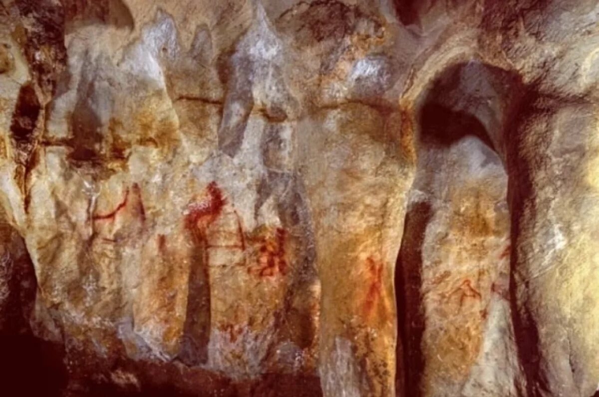    Ученые пришли к неожиданным выводам, изучив 64000-летние рисунки в пещерах