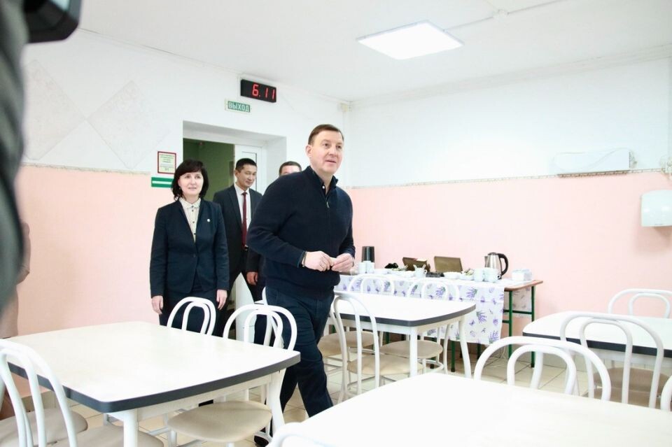    Обновленная Аюлинская школа. Источник: altai-republic.ru