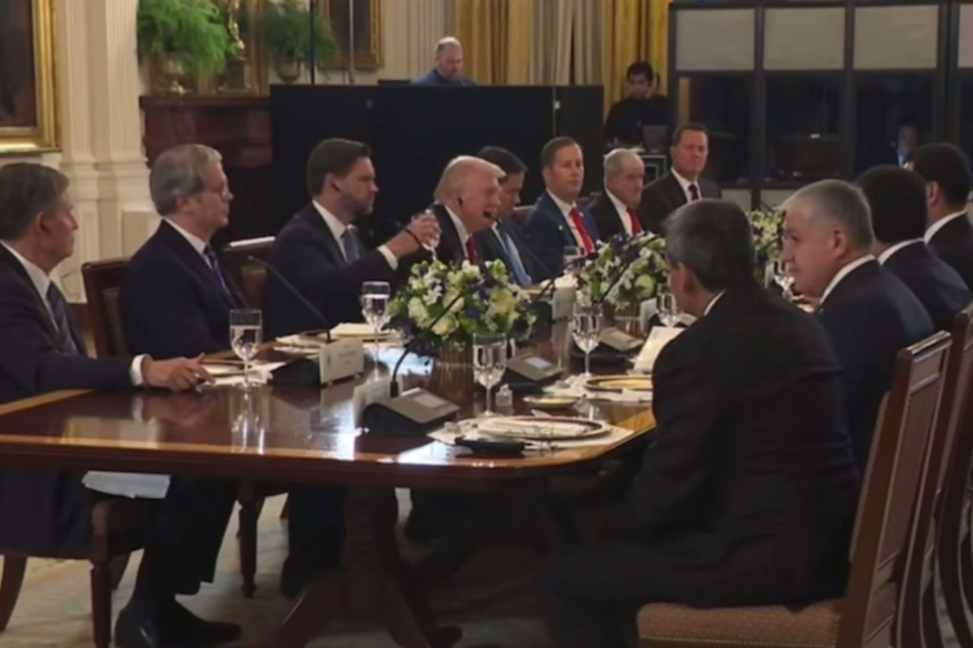 Скриншот видеотрансляции Associated Press на You-Tube-канале 