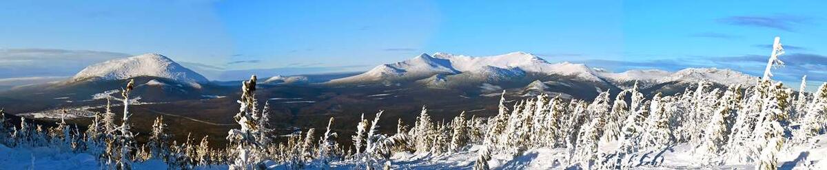    Панорама Конжаковского массива от «звезды» stalker
