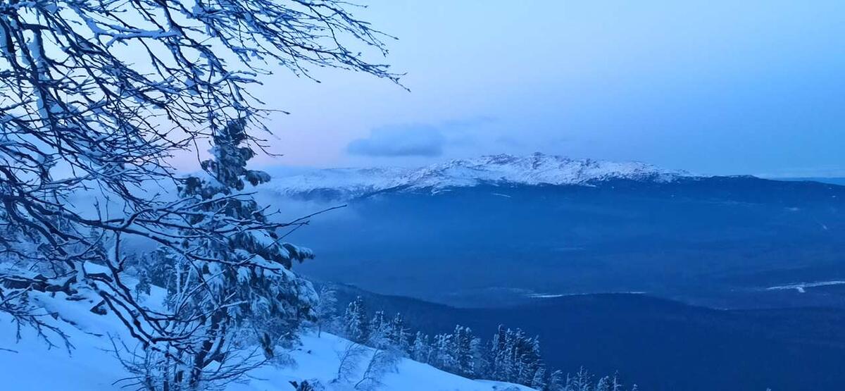   Вид на Сухогорский камень с Серебрянского stalker