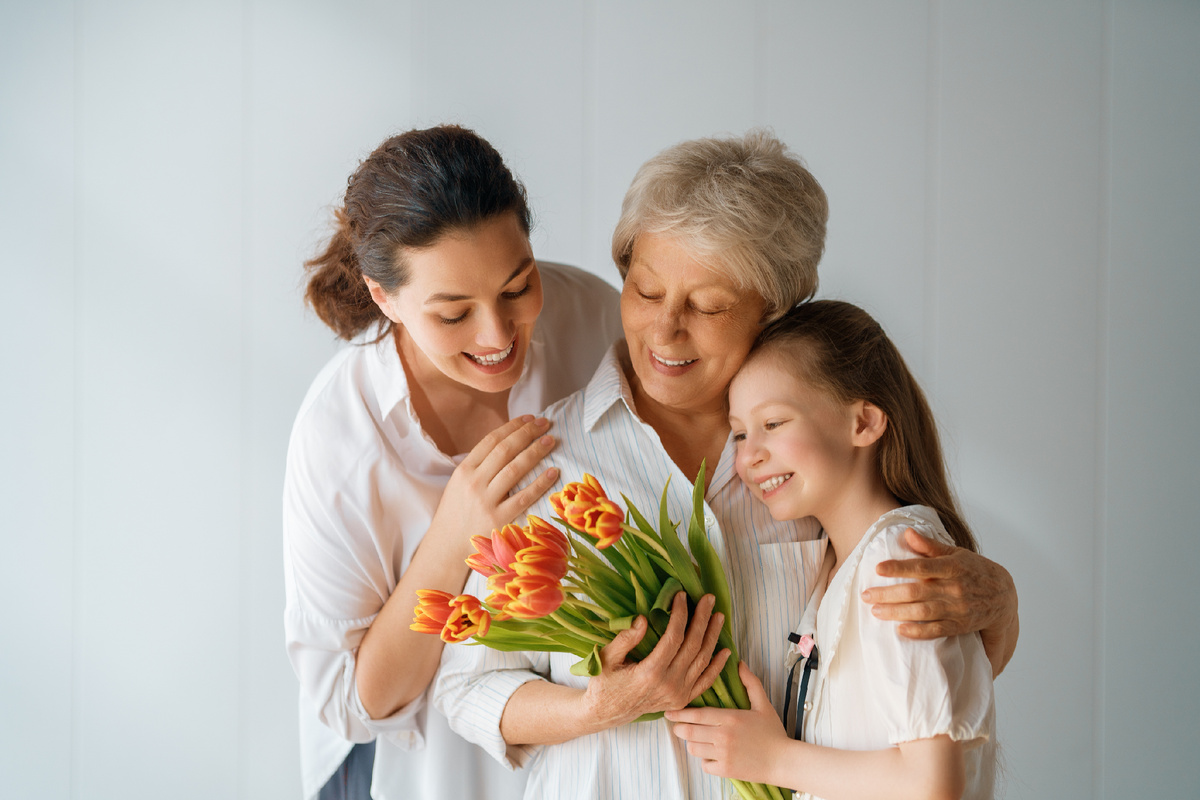 Официально День матери в России начали отмечать в 1998 году. Источник фото: shutterstock.com