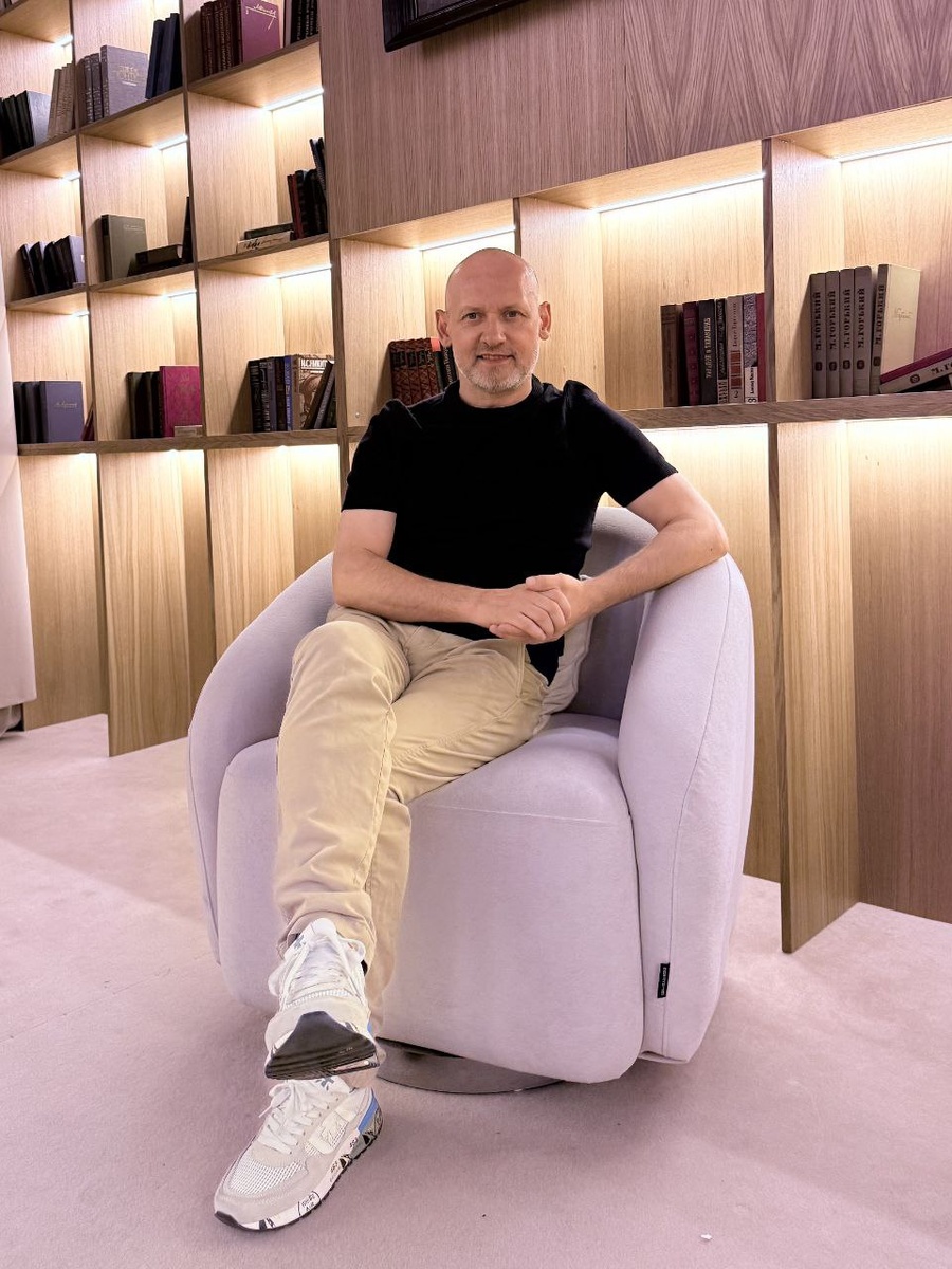 Александр Фомин - "Таблетки лечат тело, а кто вылечит голову курильщика?".