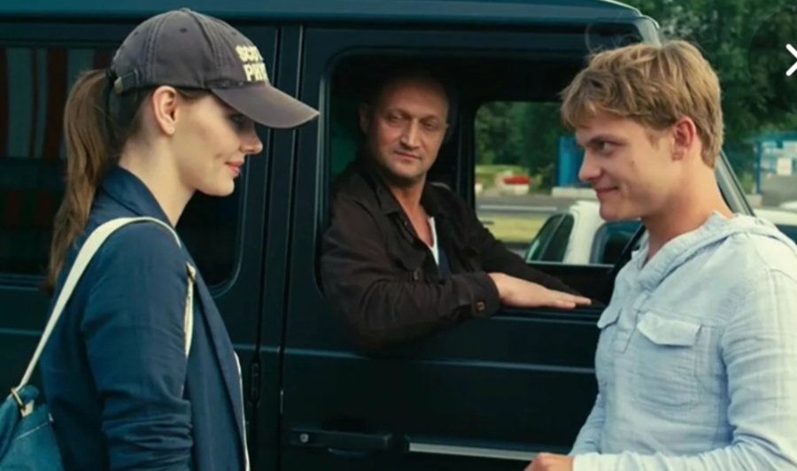 Кадр из фильма "Курьер из рая".