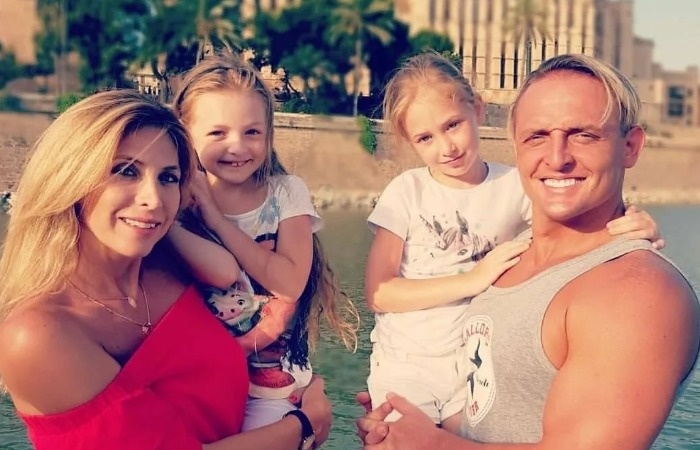 Аскольд Запашный с Элен и детьми.