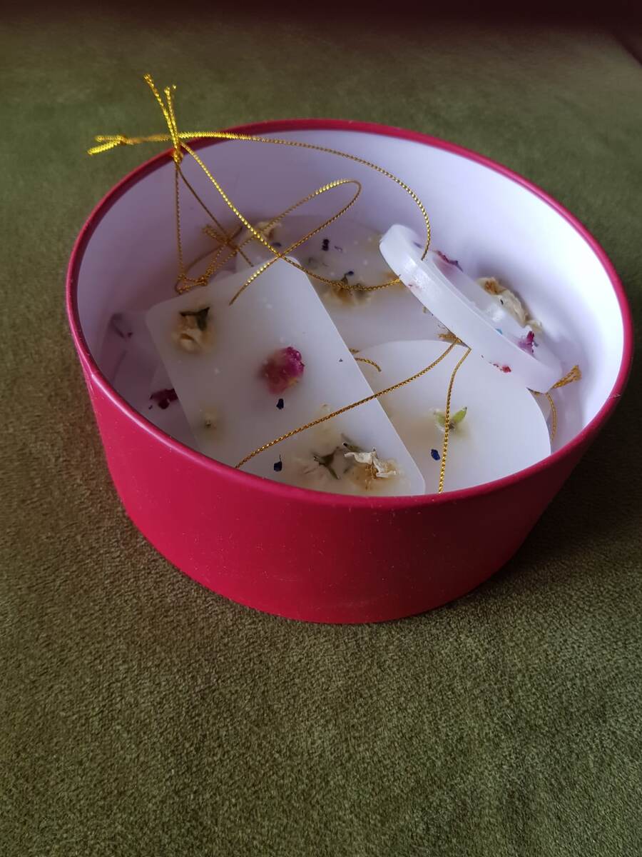 Арома саше или арома плитки от мастерской АртЛАМБ, можно купить:) Просто напишите в личное сообщение. 300  руб.