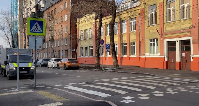    В Иркутске подрядчик досрочно завершает ремонт на улице Рабочей, но отстает на Российской