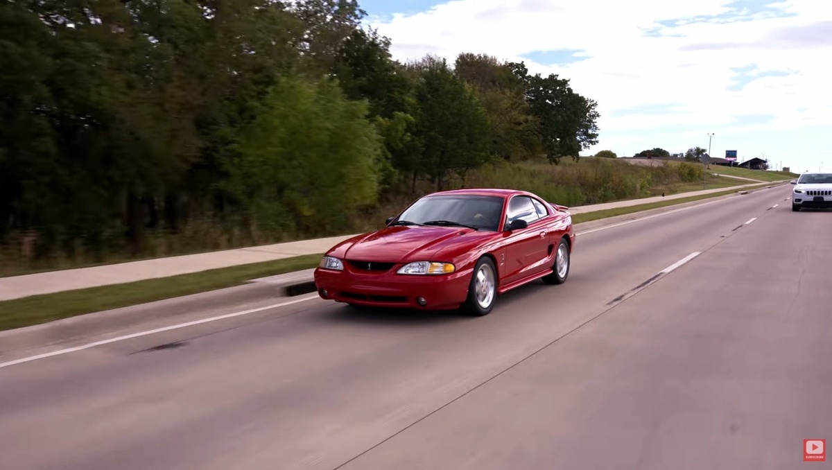 Ford SVT Cobra 1994 года