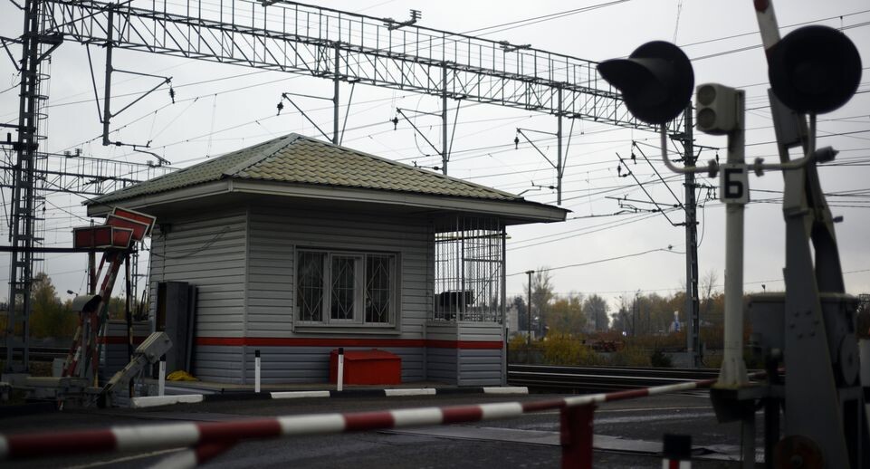    Железнодорожный переезд в Москве / Медиасток.рф