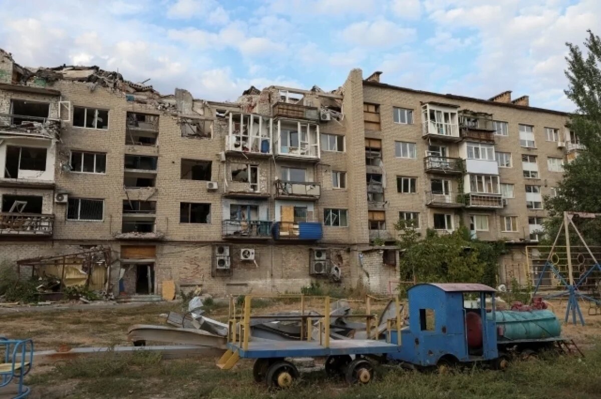    В Покровске обреченные боевики ВСУ в собственной военной форме казнили трех мирных граждан.