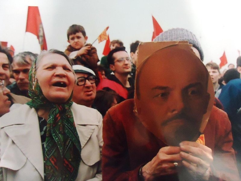 Демонстрация. Михаил Евстафьев, 1991 - 1998 год, г. Москва, Красная пл., МАММ/МДФ.
