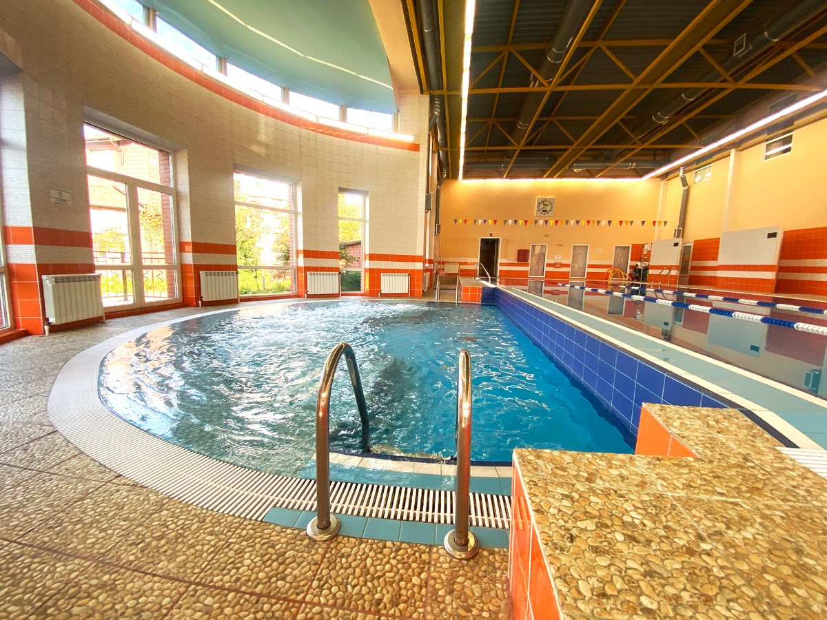 Джакузи, глубина 0,8 м