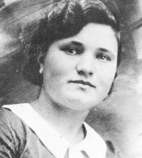 Письма из ада: как Анна Гуреева жила три месяца в ледяной пустыне без еды и воды