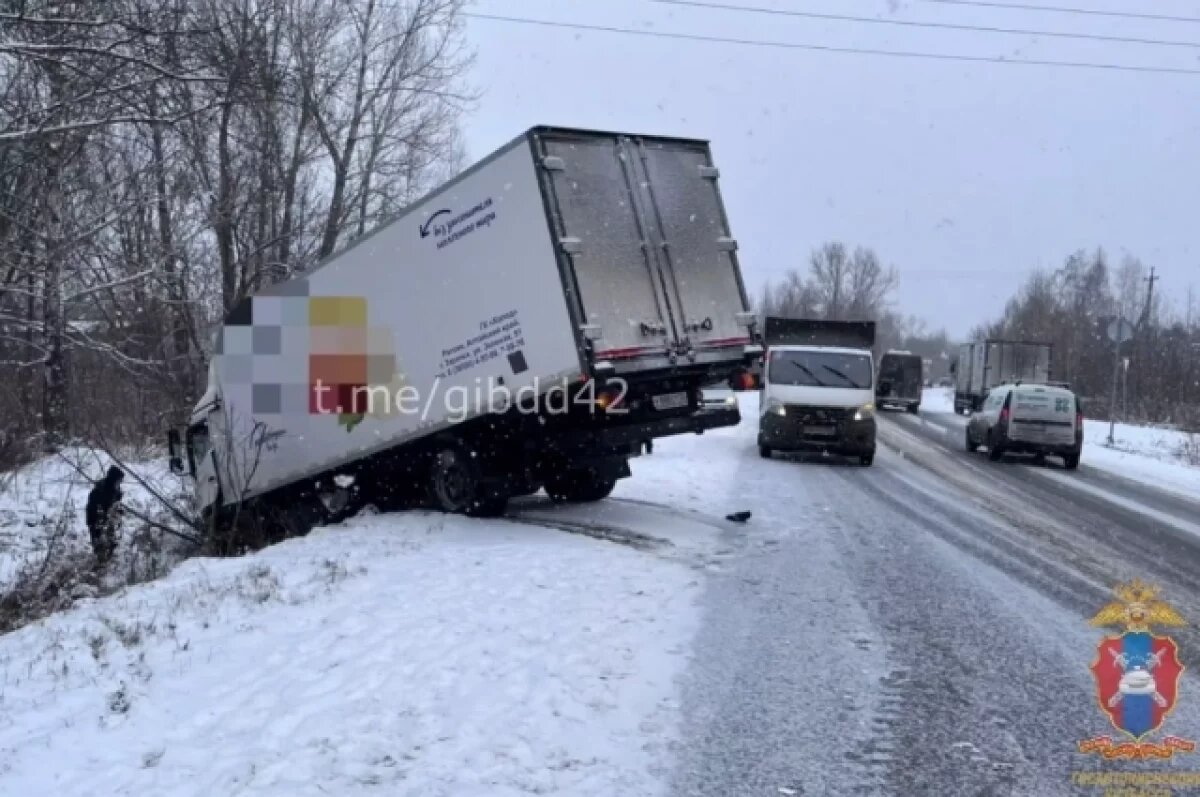    На трассе в Мысках во время обгона скончалась молодая девушка-водитель ВАЗ