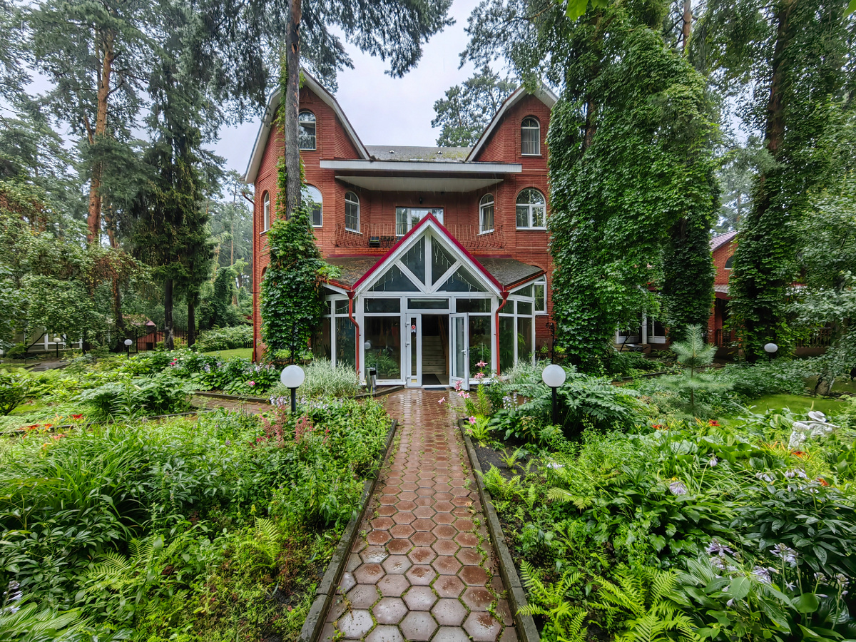 Отель "Поместье" в Кратово