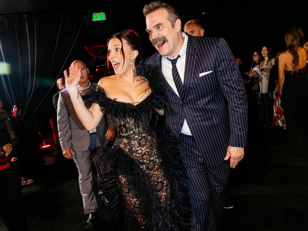    Милли Бобби Браун и Дэвид Харбор. Фото: Getty Images