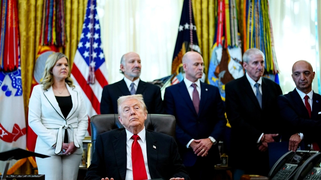    Aaron Schwartz - Pool via CNP/Keystone Press Agency/Globallookpress