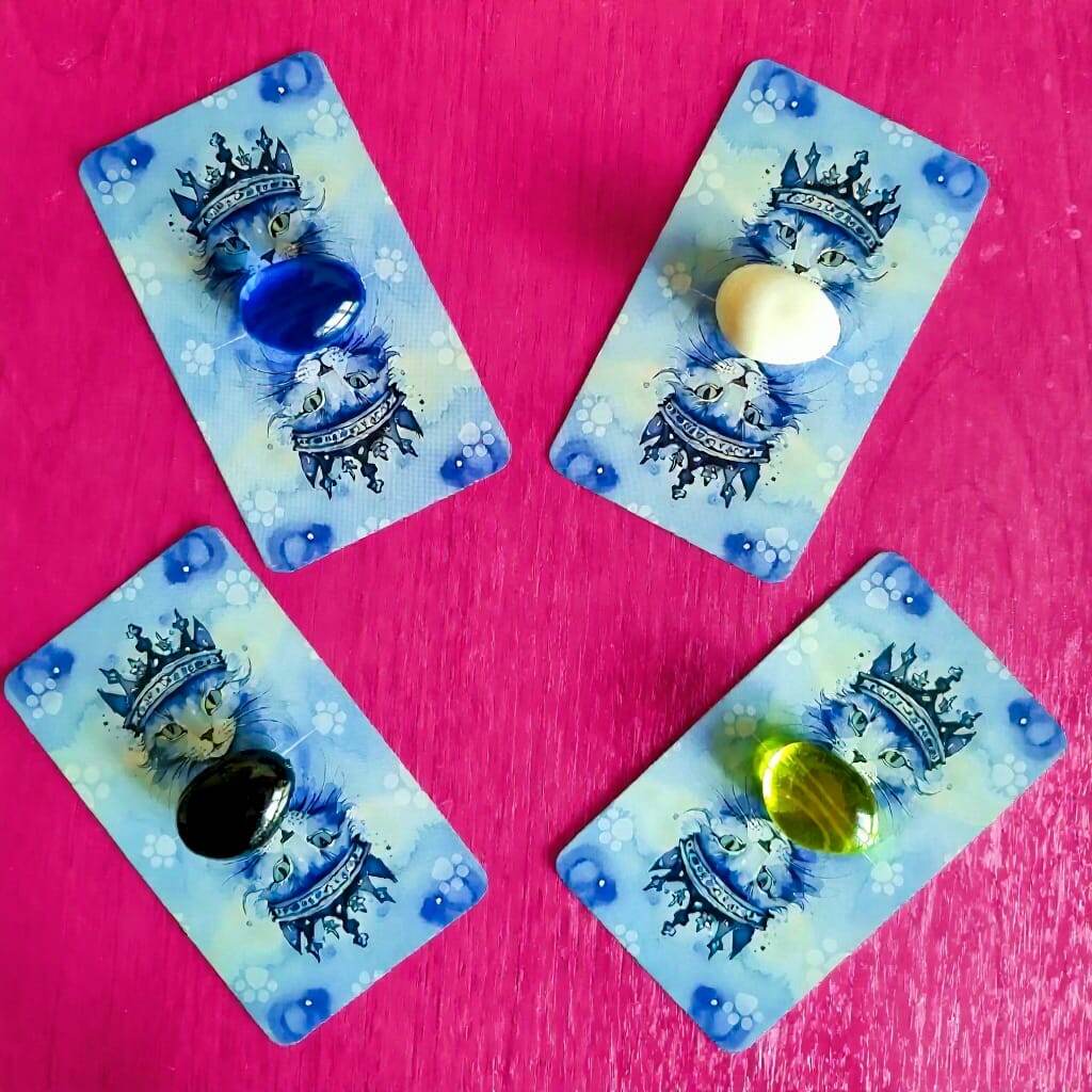 НУЖНО СОСРЕДОТОЧИТЬСЯ И ВЫБРАТЬ КАРТУ ⤴️